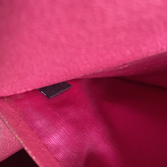 Miu Miu wallet on chain crossbody bag - Picture 4 of 13